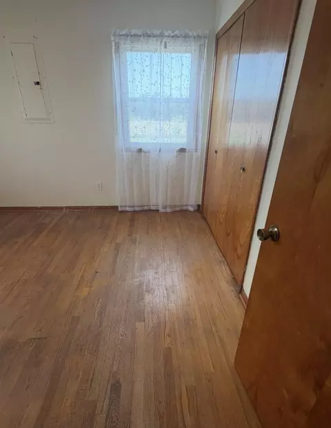 Bedroom - 8103 County Road 455, Birch Tree, MO 65438 photo 12 of 12