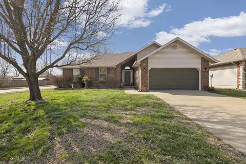 431 S Bernier Ave, Springfield, MO 65802
