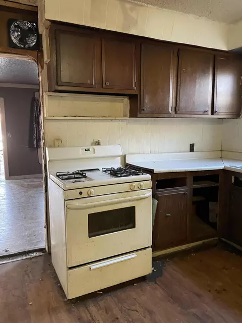 444 W Page St, Springfield, MO 65806 photo 3