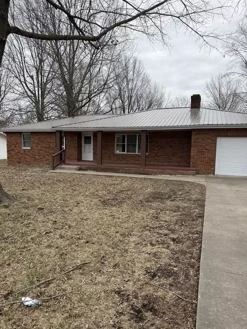 824 S Spruce St, Buffalo, MO 65622