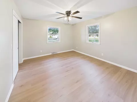 Bedroom - 824 S Spruce St, Buffalo, MO 65622 photo 3 of 4