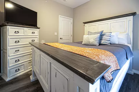 Bedroom - 3111 S Vineyards Ter #5, Branson, MO 65616 photo 2 of 6