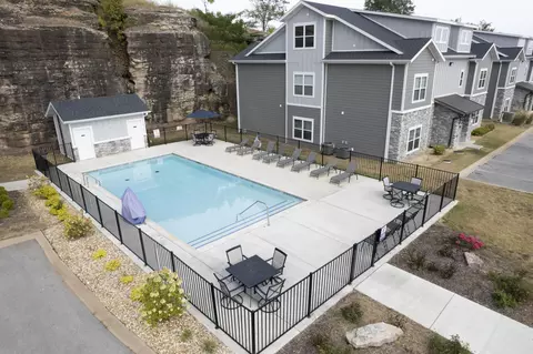 Exterior - 3111 S Vineyards Ter #5, Branson, MO 65616 photo 9 of 10