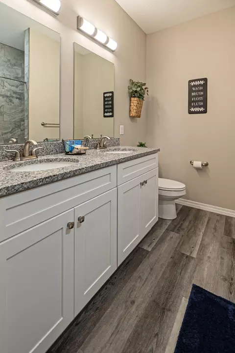 Bath - 3111 S Vineyards Ter #5, Branson, MO 65616 photo 1 of 5