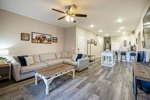 Living - 3111 S Vineyards Ter #5, Branson, MO 65616 photo 1 of 6