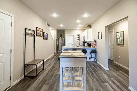 Entry Way - 3111 S Vineyards Ter #5, Branson, MO 65616 photo 1 of 2