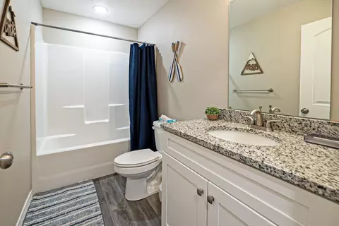 Bath - 3111 S Vineyards Ter #5, Branson, MO 65616 photo 5 of 5