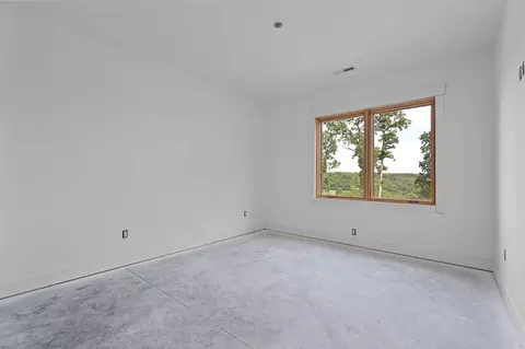 Bedroom - 170 Riverpointe Vw, Ozark, MO 65721 photo 4 of 5