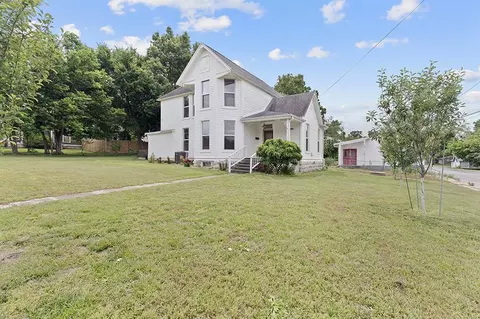 505 E Center St, Mount Vernon, MO 65712