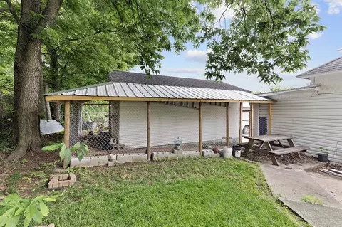 Exterior - 505 E Center St, Mount Vernon, MO 65712 photo 8 of 8