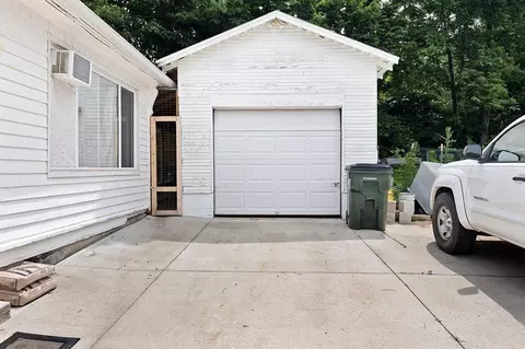 Exterior - 505 E Center St, Mount Vernon, MO 65712 photo 6 of 8