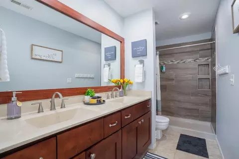 Bath - 19 Goldfinch Dr #2, Branson, MO 65616 photo 1 of 9