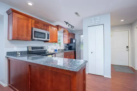Kitchen - 19 Goldfinch Dr #2, Branson, MO 65616 photo 5 of 5