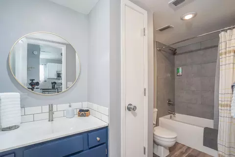 Bath - 26 Chickadee Ct #2, Branson, MO 65616 photo 2 of 2