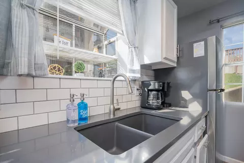 Kitchen - 26 Chickadee Ct #2, Branson, MO 65616 photo 6 of 6