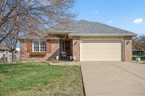 3005 Eastmoor Ct, Springfield, MO 65804 photo 2