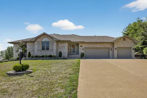987 Cleveland Rd, Houston, MO 65483