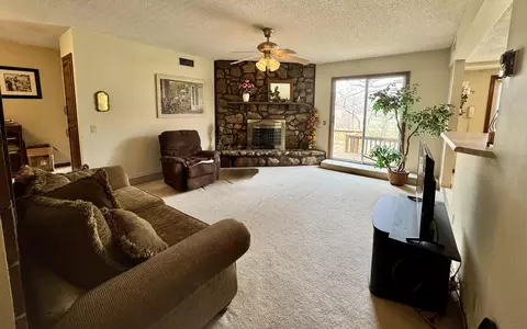 6267 E Spring Circle Dr, Springfield, MO 65809 photo 9