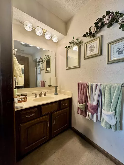 6267 E Spring Circle Dr, Springfield, MO 65809 photo 17