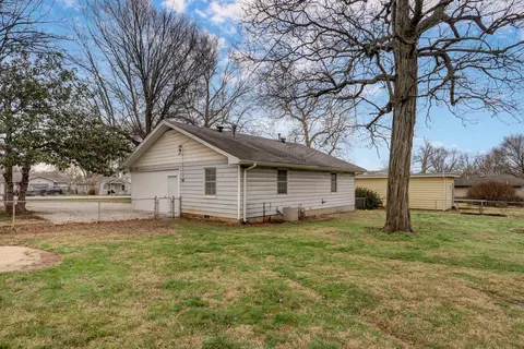 903 S Scenic Ave, Springfield, MO 65802 photo 21