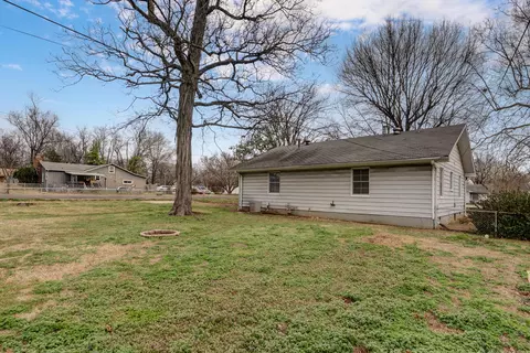 903 S Scenic Ave, Springfield, MO 65802 photo 27