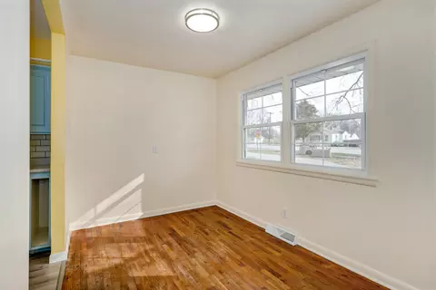 903 S Scenic Ave, Springfield, MO 65802 photo 13