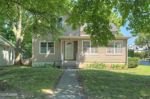 303 W Centennial Ave, Carthage, MO 64836