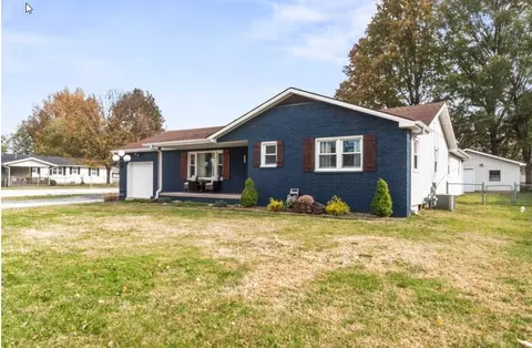 416 N Prospect St, Nixa, MO 65714