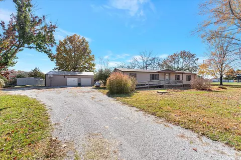 208 Carter Rd, Sparta, MO 65753