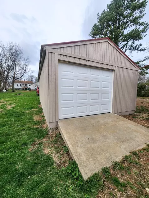 Other - 709 Garst St, Cabool, MO 65689 photo 2 of 9