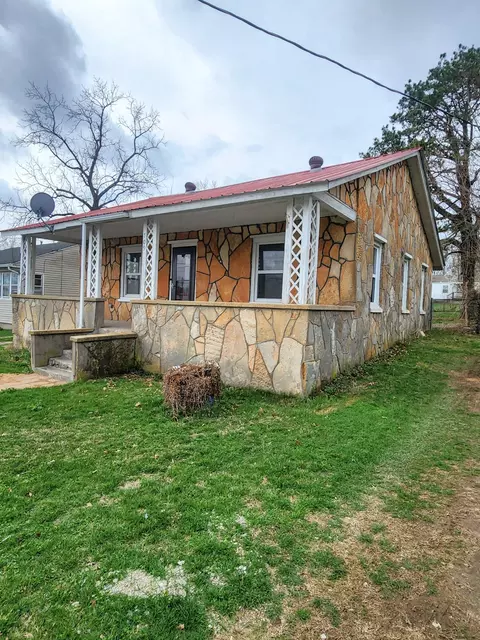 Other - 709 Garst St, Cabool, MO 65689 photo 1 of 9