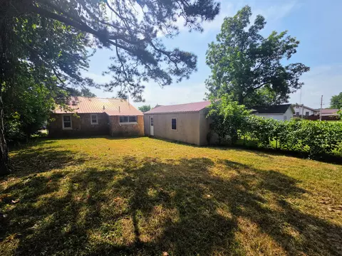 Exterior - 709 Garst St, Cabool, MO 65689 photo 7 of 8
