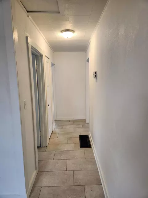 Entry Way - 709 Garst St, Cabool, MO 65689 photo 1 of 1
