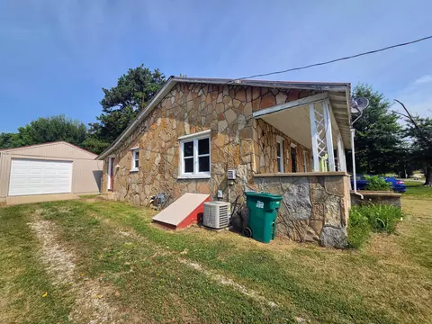 Other - 709 Garst St, Cabool, MO 65689 photo 4 of 11
