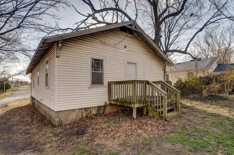 Exterior - 2829 N Grant Ave, Springfield, MO 65803 photo 5 of 7
