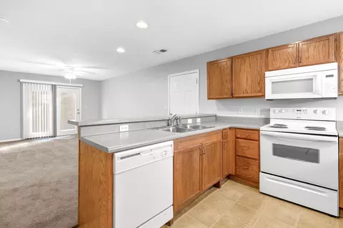 Kitchen - 103 105 Garden Cir #103-3 & 105-4, Branson, MO 65616 photo 3 of 4