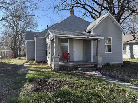 1616 S Wall Ave, Joplin, MO 64804