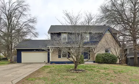 1315 S Oak Run Pl, Springfield, MO 65809