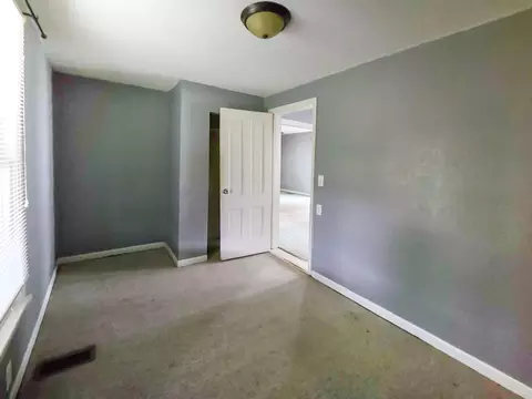 Bedroom - 310 Maple St, Cabool, MO 65689 photo 3 of 3