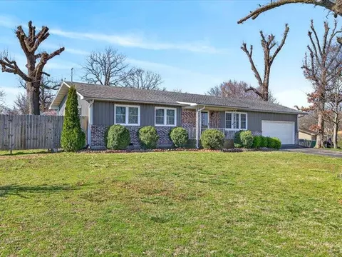 14288 Shady Lane Dr, Neosho, MO 64850