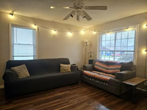 Living - 2565 E Atlantic St, Springfield, MO 65803 photo 3 of 3