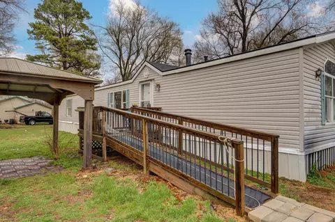 106 Missouri St, Urbana, MO 65767