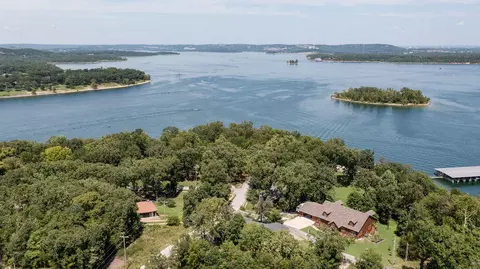 580 Parkview Dr, Blue Eye, MO 65611