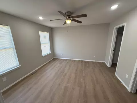 Living - 3486 N Ohara Ave, Springfield, MO 65803 photo 4 of 4