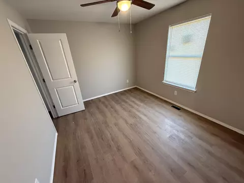 Bedroom - 3486 N Ohara Ave, Springfield, MO 65803 photo 2 of 3