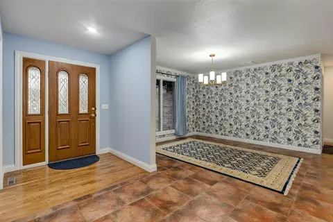 Entry Way - 2706 N Skyview Ln, Ozark, MO 65721 photo 3 of 5