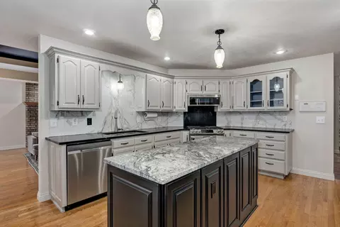 Kitchen - 2706 N Skyview Ln, Ozark, MO 65721 photo 1 of 4