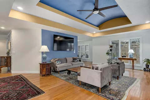 Living - 2706 N Skyview Ln, Ozark, MO 65721 photo 2 of 3