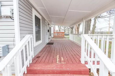Exterior - 2400 W High St, Springfield, MO 65803 photo 5 of 9