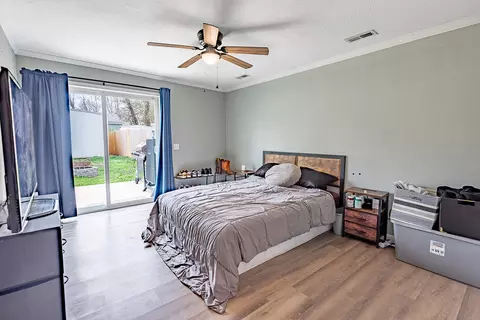 Bedroom - 2400 W High St, Springfield, MO 65803 photo 1 of 5